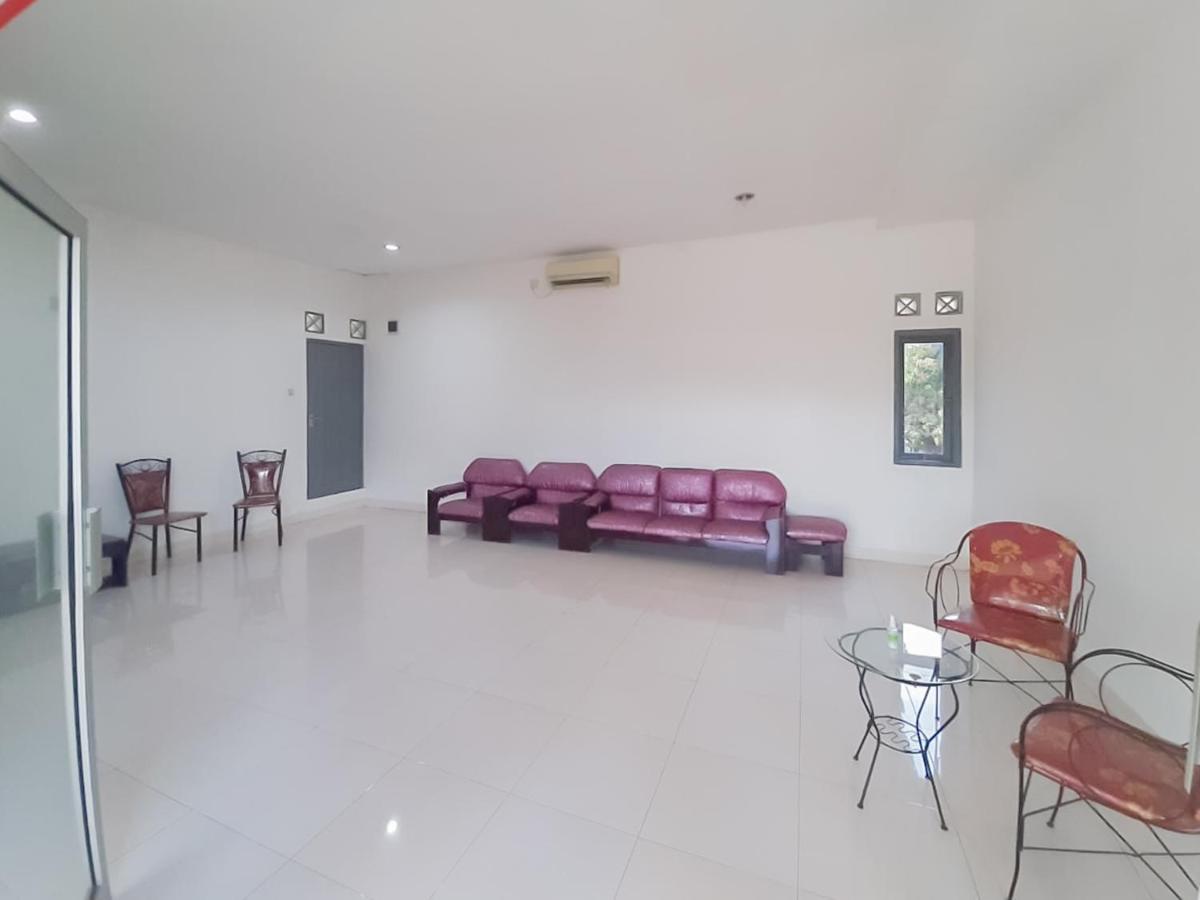 Wisma Asri Syariah Majalengka Redpartner Dawuhan ภายนอก รูปภาพ