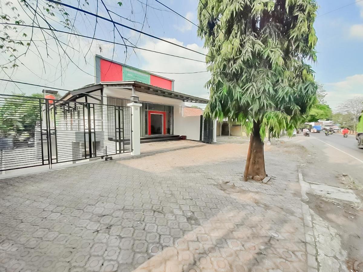 Wisma Asri Syariah Majalengka Redpartner Dawuhan ภายนอก รูปภาพ